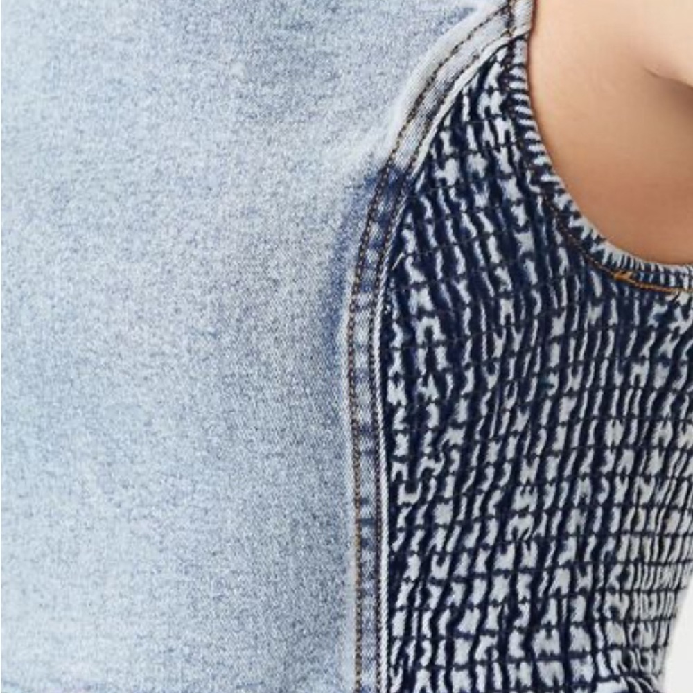 Denim Sleeveless Crop Top - Picture 4 of 4